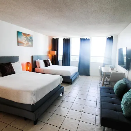 Castle 1205 Beachfront Studio With Free Parking, Beach Access, Pool, Tennis